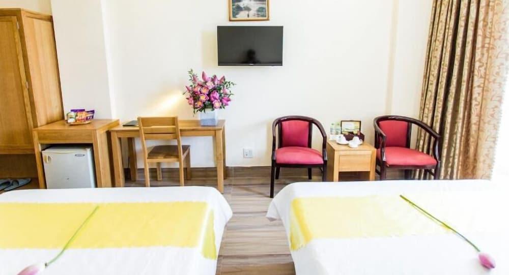 Hoang Yen Hotel 2 Quy Nhon Εξωτερικό φωτογραφία